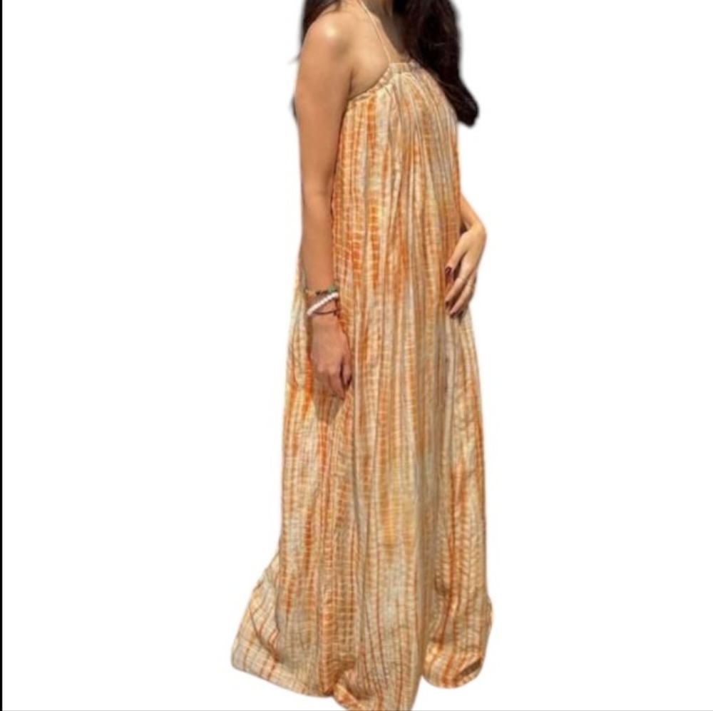 Elegant Tan/White Maxi Dress with Pocklets